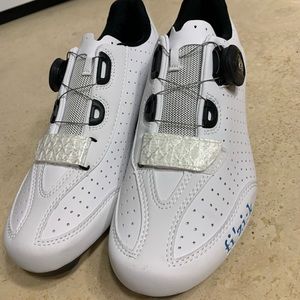 New men’s fizik cycling/ racing/ spinning shoes 🚵‍♀️